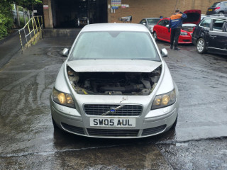 Volvo S40 2 поколение