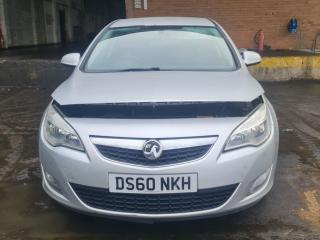 Opel Astra J
