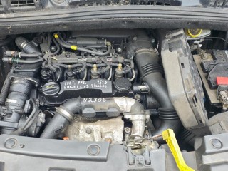 двигатель Citroen C3 Picasso 1 поколение 2010, 1.6 л., HDi, 9HX (DV6ATED4), дизель, 5МКПП, gris thorium / kth, минивэн, передний привод, правый руль, DV6ATED4, 9HX