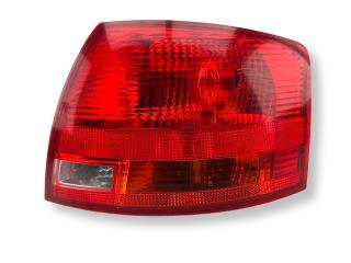 фонарь задний правый Audi A4 B7 2007, 2.0 л., TFSI, BUL, бензин, 6МКПП, универсал, передний привод, правый руль, 8E9945096E