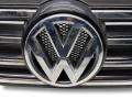решетка радиатора Volkswagen Passat B7 2012, 1.6 л., TDi, CAYC, дизель, 6МКПП, deepblack / lc9x, седан, передний привод, правый руль, 3AA853651, 3AA853653 - фото №8