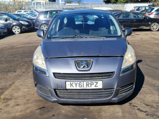 Peugeot 5008 1 поколение T8