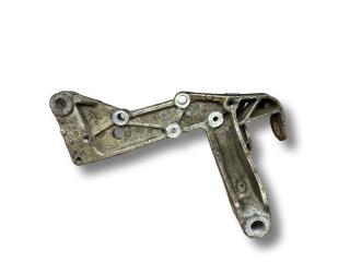 кронштейн (крепление) Volkswagen Golf 5 поколение 2006, 1.9 л., TDi PD, BKC, дизель, 5МКПП, new river blue / la5s, хетчбэк 5 дв., передний привод, правый руль, 1K0199296E