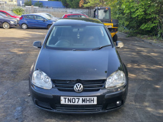 Volkswagen Golf 5 поколение
