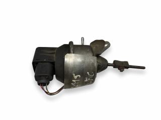 клапан управления турбиной (актуатор) Volkswagen Golf 6 поколение 2009, 2.0 л., TDi, CBDC, дизель, 5МКПП, deepblack / lc9x, хетчбэк 5 дв., передний привод, правый руль, 03L198716L