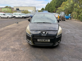 Peugeot 5008 1 поколение T8