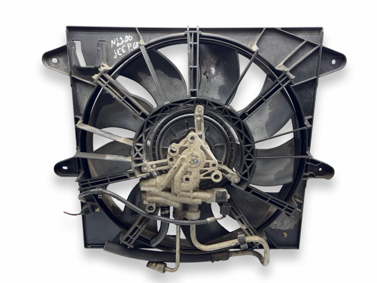 вентилятор радиатора Jeep Grand Cherokee WK 2005, 3.0 л., CRD, EXL, дизель, АКПП, graphite / pdr, внедорожник 5 дв., полный привод, правый руль - фото №1