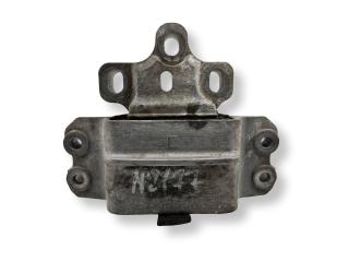 подушка крепления двигателя Volkswagen Passat B6 2006, 2.0 л., TDi PD, BKP, дизель, 6МКПП, articbluesilver / lb5m, универсал, передний привод, правый руль, 3C0199555AA