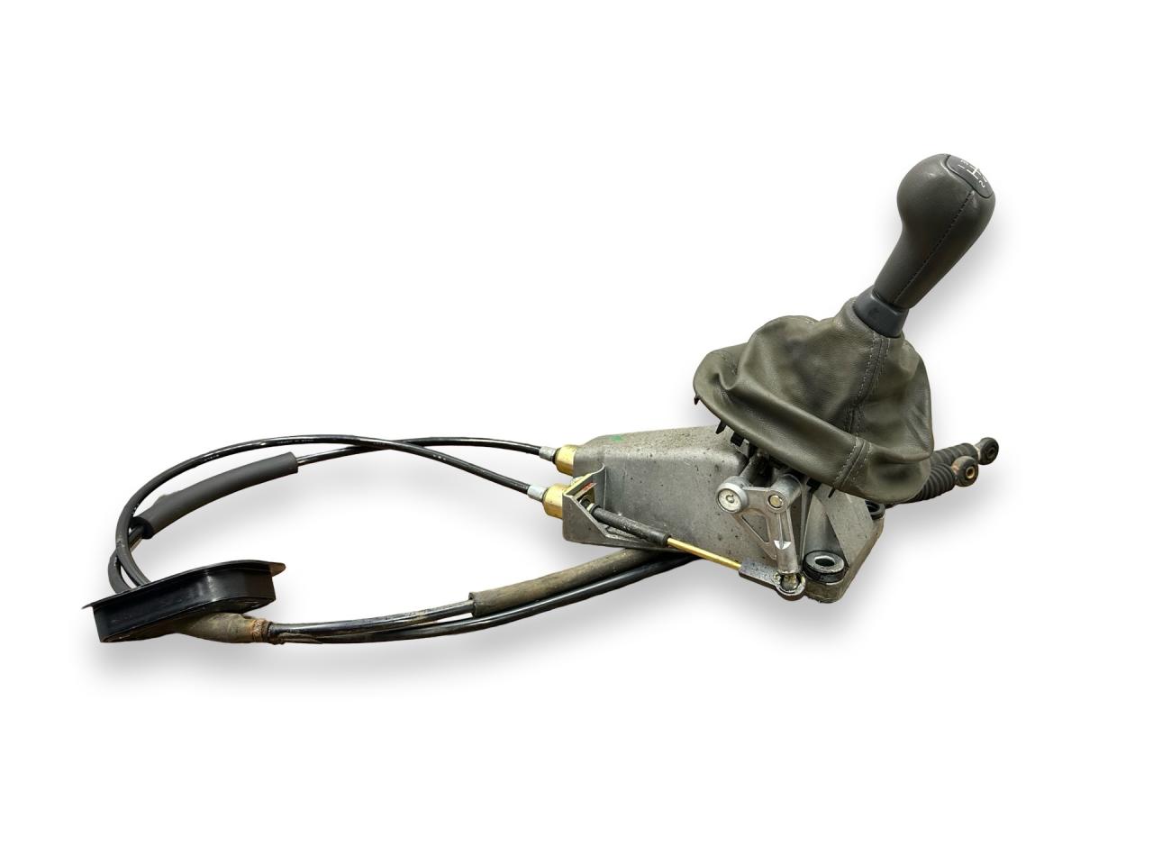 кулиса Volvo S70 1 поколение 1997, 2.5 л., i, бензин, 5МКПП, frost green / 434, седан, передний привод, правый руль, 9176272 - фото №1