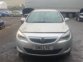 Opel Astra J