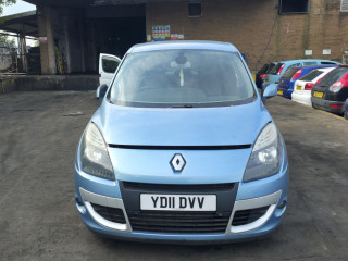 Renault Scenic 3 поколение