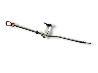 щуп двигателя Mercedes-Benz E-Класс W212/S212/C207/A207 [рестайлинг] 2013, 1.8 л., Ti, M 271.860, бензин, АКПП, polarweiss / 149, седан, задний привод, правый руль, A2710108001, A2710101272, A2710100572, A2710101466, A2710101366, A2710108201