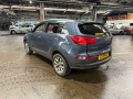 спойлер Kia Sportage 3 поколение [рестайлинг] SL 2015, 1.7 л., CRDi, дизель, 6МКПП, planet blue / d7, внедорожник 5 дв., передний привод, правый руль, 87210-3W000 - фото №3