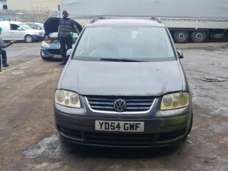 Volkswagen Touran 1 поколение