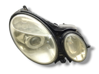 фара правая Mercedes-Benz E-Класс W211/S211 2004, 2.1 л., CDi, OM 646.961, дизель, АКПП, melanitschwarz / 185, седан, задний привод, правый руль, A2118201661