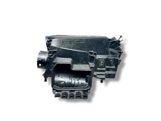 корпус воздушного фильтра Mercedes-Benz E-Класс W212/S212/C207/A207 [рестайлинг] 2013, 1.8 л., Ti, M 271.860, бензин, АКПП, polarweiss / 149, седан, задний привод, правый руль, A2710901601, A2710940304