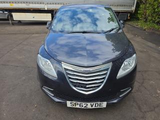 Chrysler Ypsilon 1 поколение