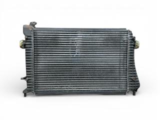 интеркулер Audi A3 8P [2-й рестайлинг] 2009, 1.9 л., TDi PD, BLS, дизель, 5МКПП, brillantschwarz / ly9b, хетчбэк 5 дв., передний привод, правый руль, 1K0145803Q, N7085002