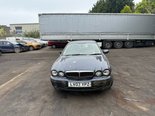 Jaguar X-Type 1 поколение X400