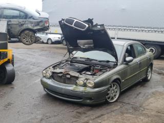 Jaguar X-Type 1 поколение X400