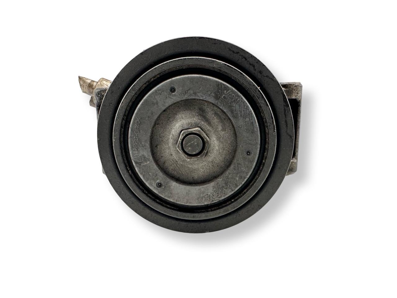 компрессор кондиционера Volkswagen Golf 5 поколение 2006, 1.6 л., FSI, BLF, бензин, 6МКПП, bluegraphit / lc5f, хетчбэк 5 дв., передний привод, правый руль, 1K0820803P, 20051202107 - фото №1