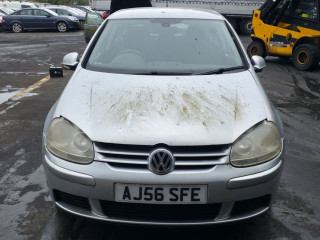 Volkswagen Golf 5 поколение