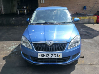 Skoda Fabia 2 поколение [рестайлинг] 5J