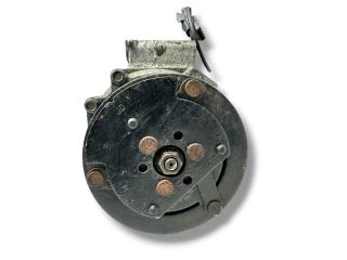 компрессор кондиционера Honda Civic 8 поколение FK2 2007, 1.8 л., i-VTEC, R18A2, бензин, 5МКПП, alabaster silver / nh700m, хетчбэк 5 дв., передний привод, правый руль, 38810-RSA-E01