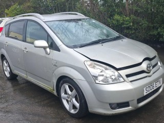 двигатель Toyota Corolla Verso 2 поколение AR10 2005, 2.2 л., D, 2AD-FHV, дизель, 6МКПП, silver / 1c0, минивэн, передний привод, правый руль, 2AD-FHV