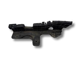 крепление бампера Lexus IS 2 поколение [2-й рестайлинг] 2011, 2.2 л., D-4D, 2AD-FTV, дизель, 6МКПП, premium white / 	077, седан, задний привод, правый руль, 52115-53070