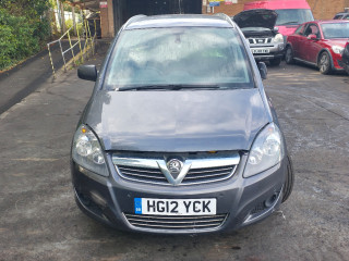 Opel Zafira 2 поколение (B) [рестайлинг]