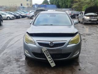 Opel Astra J