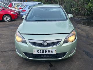 Opel Astra J