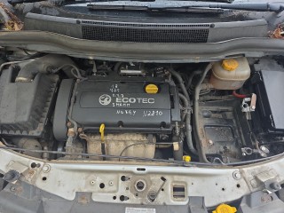 двигатель Opel Zafira 2 поколение (B) [рестайлинг] 2011, 1.8 л., i, A 18 XER, бензин, 5МКПП, argonsilber, минивэн, передний привод, правый руль