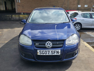 Volkswagen Golf 5 поколение