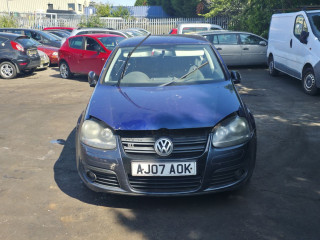 Volkswagen Golf 5 поколение