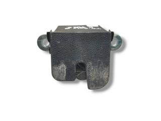 замок багажника Volkswagen Golf 6 поколение 2009, 2.0 л., TDi, CBDC, дизель, 5МКПП, unitedgrey / la7t, хетчбэк 5 дв., передний привод, правый руль, 5K0827505A