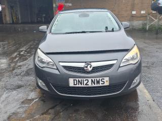 Opel Astra J