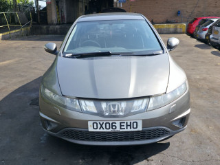 Honda Civic 8 поколение