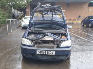 Opel Zafira 1 поколение (A) [рестайлинг]