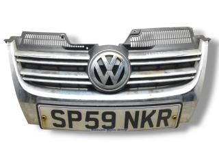 решетка радиатора Volkswagen Golf 5 поколение 2009, 2.0 л., TDi, CBDB, дизель, 6МКПП, deepblack / lc9x, универсал, передний привод, правый руль, 1K5853651