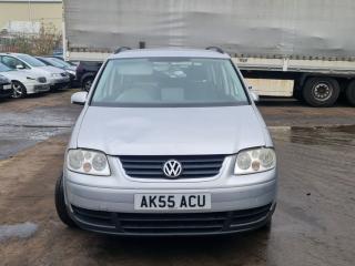 Volkswagen Touran 1 поколение