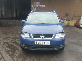 Volkswagen Touran 1 поколение
