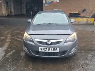Opel Astra J