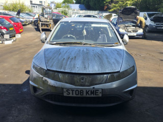 Honda Civic 8 поколение