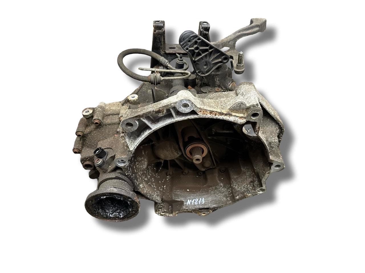 КПП механическая (МКПП) Skoda Fabia 2 поколение (5J) 2008, 1.6 л., i, BTS, бензин, 5МКПП, reflex silver / la7w, хетчбэк 5 дв., передний привод, правый руль, 02T300057A, JHL - фото №1