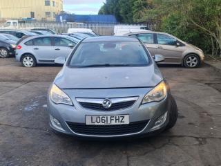 Opel Astra J