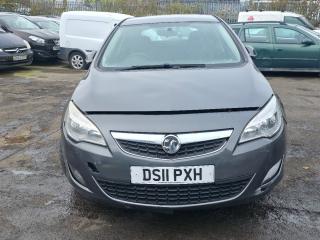 Opel Astra J