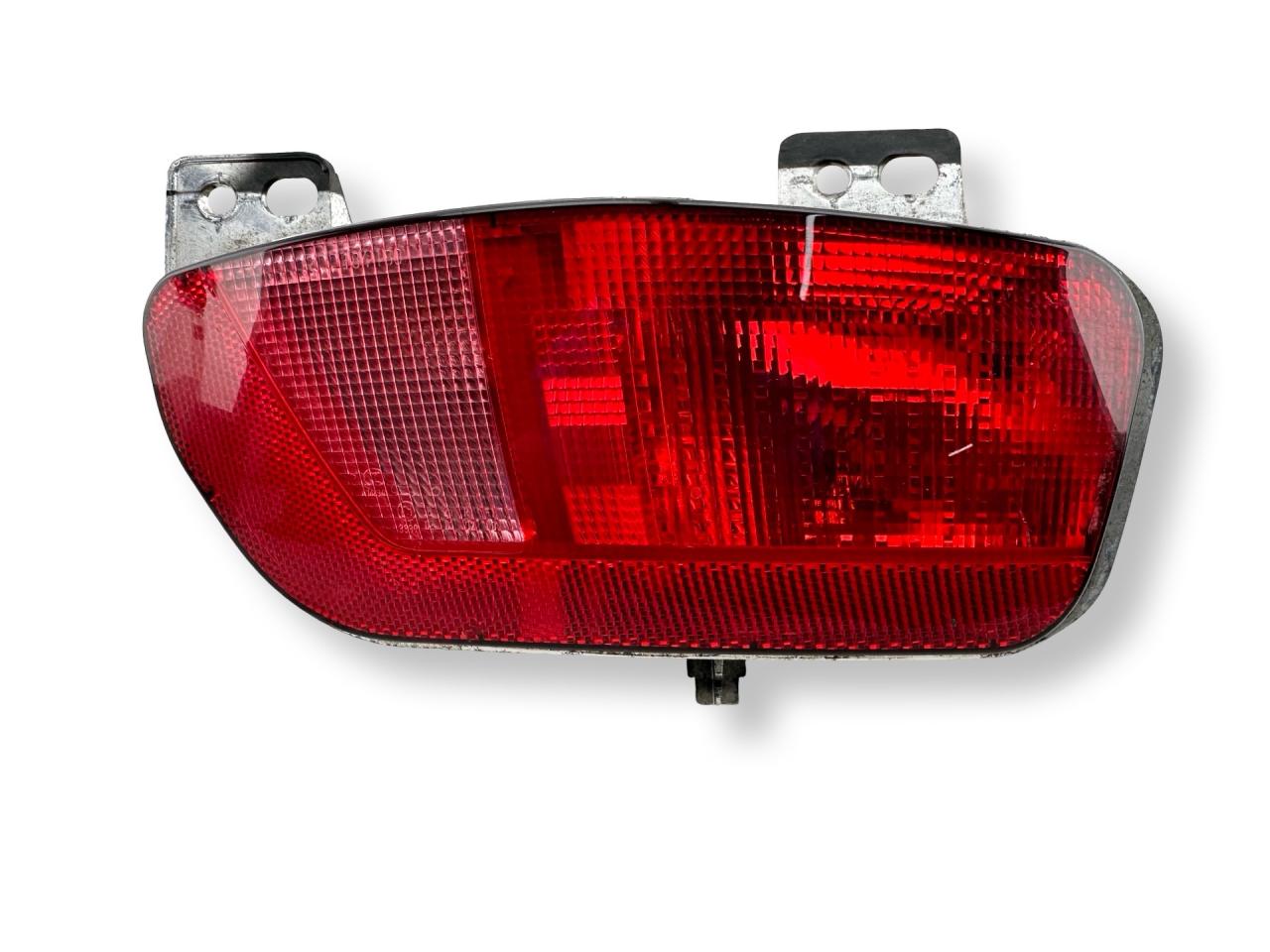 фонарь противотуманный правый Citroen C4 Grand Picasso 2 поколение 2016, 1.6 л., HDi, BHZ (DV6FC), дизель, 6МКПП, gris shark / ktp, минивэн, передний привод, правый руль, 9676122880 - фото №1