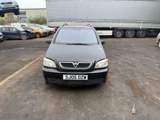 Opel Zafira 1 поколение (A) [рестайлинг]